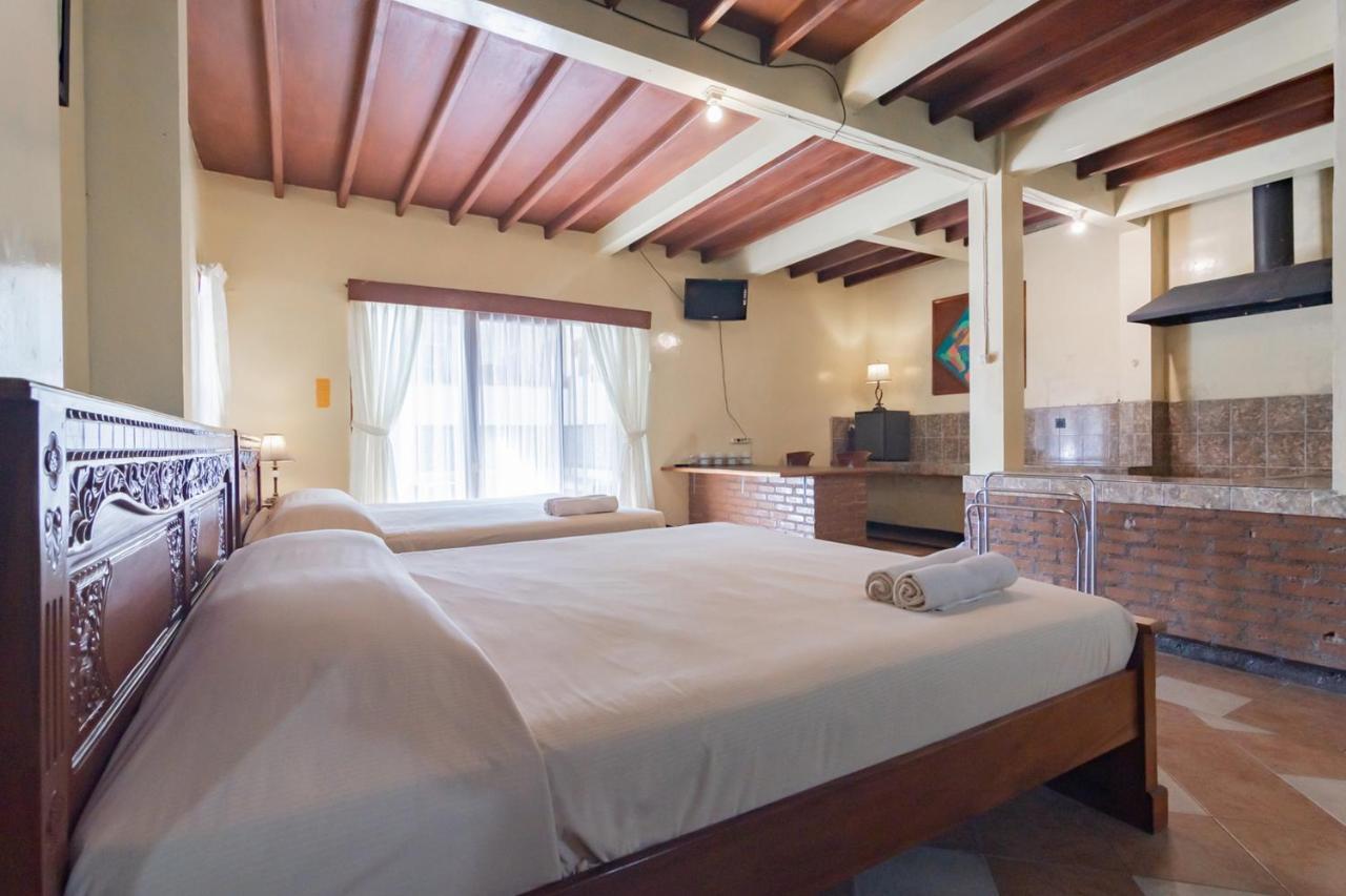 Samakta Guest House Lembang Exterior photo