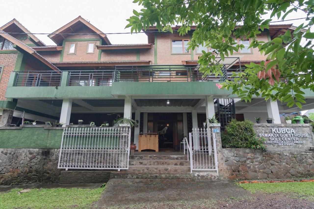 Samakta Guest House Lembang Exterior photo