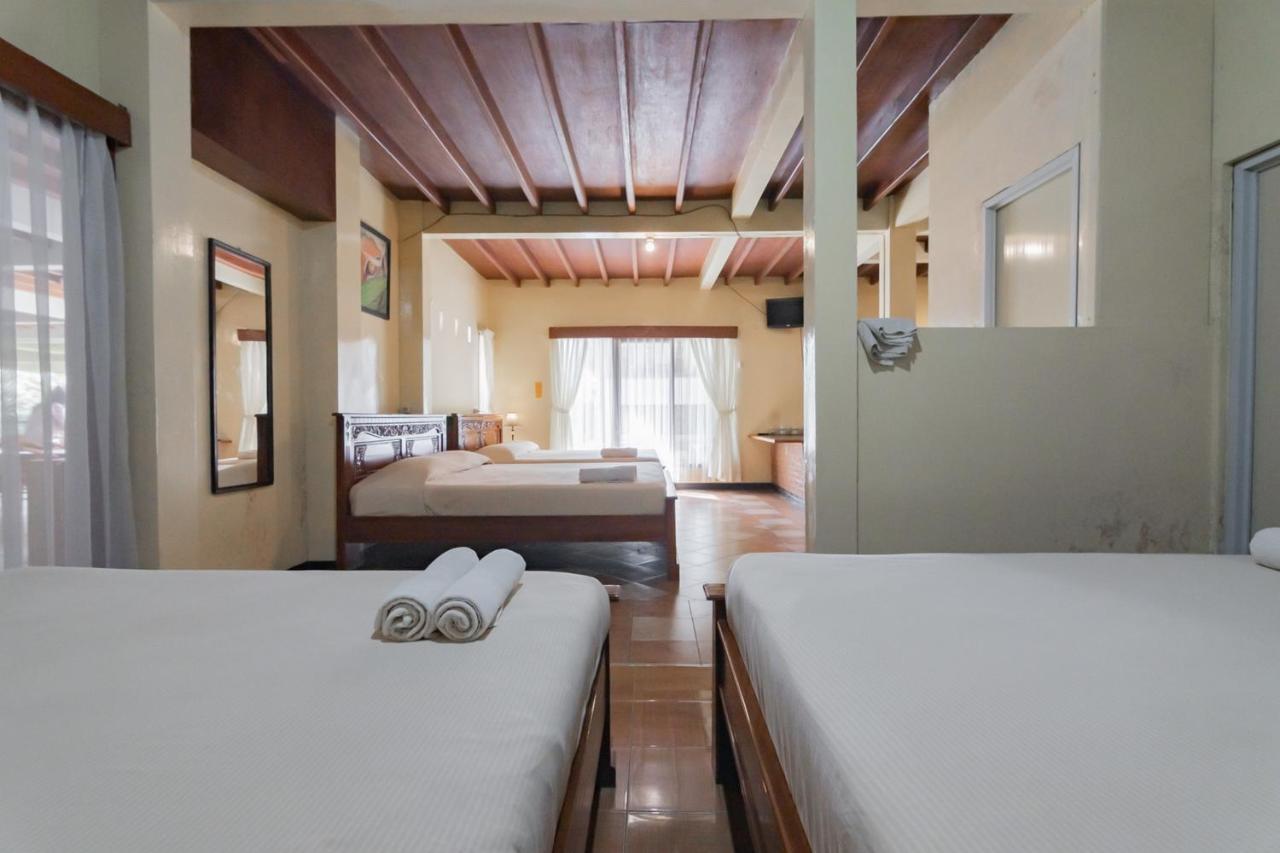 Samakta Guest House Lembang Exterior photo